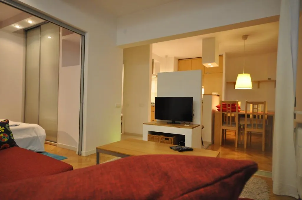 Anton Downtown Apartments Warsaw 0*,