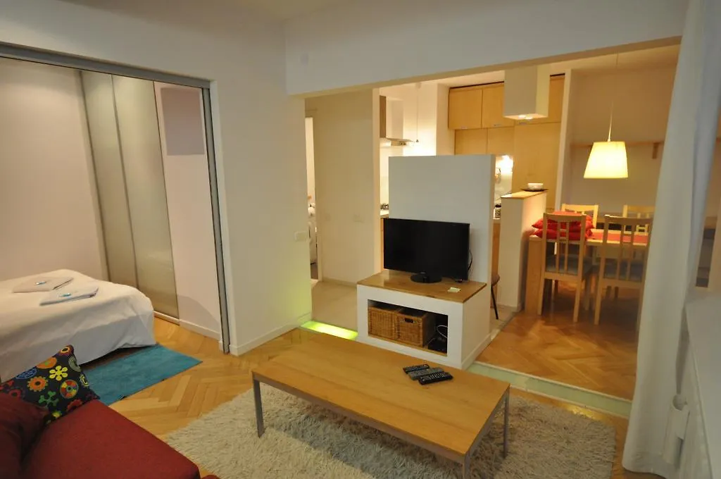 Anton Downtown Apartments Warsaw