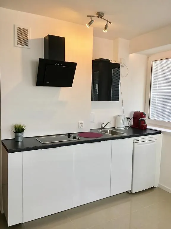 Anton Downtown Apartments Warsaw