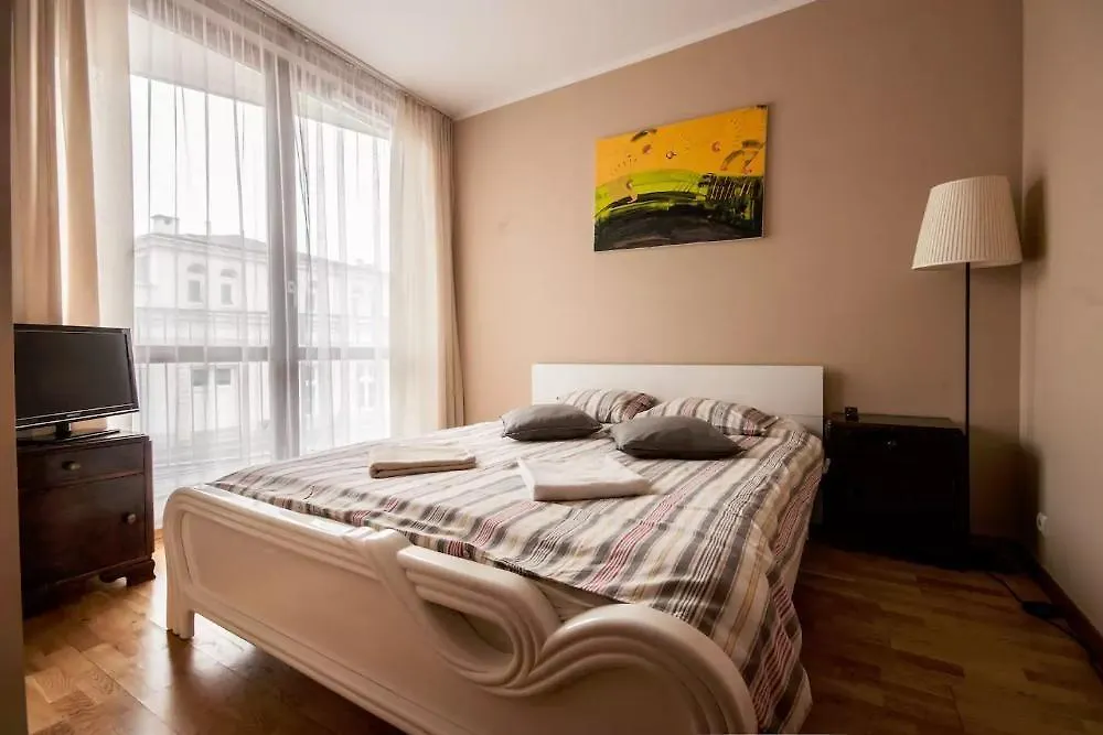 Anton Downtown Apartments Warsaw Poland