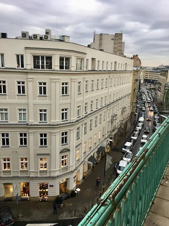 Anton Downtown Apartments Warsaw