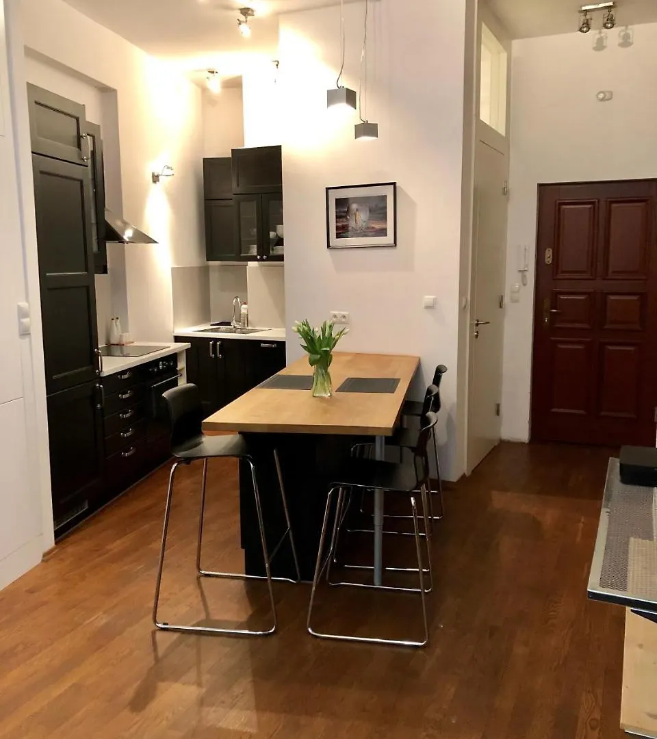 Anton Downtown Apartments Warsaw