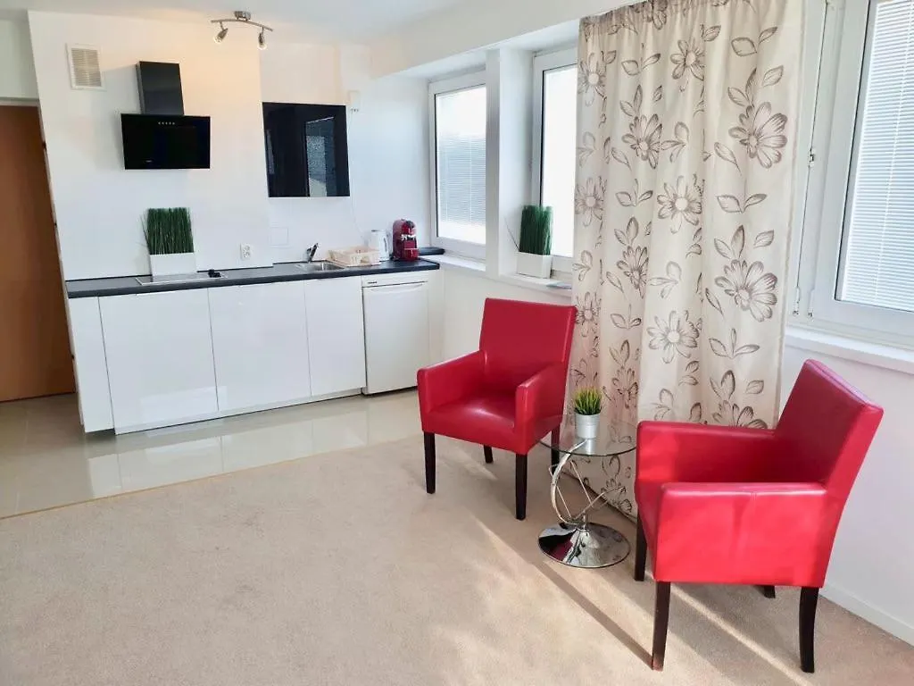 Anton Downtown Apartments Warsaw